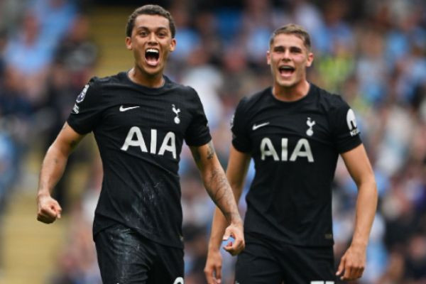 Tottenham shine in 2-0 win over disjointed Man City