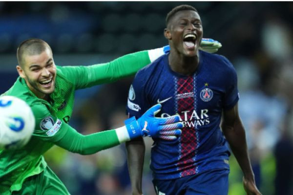 Tottenham blow 2-goal lead, lose Super Cup to PSG in shootout
