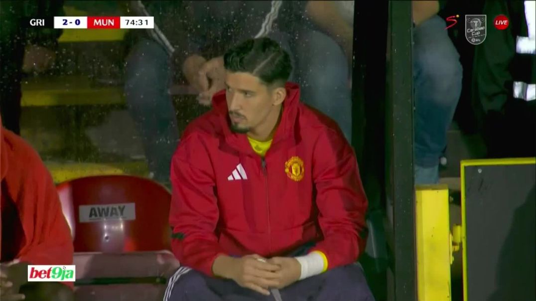 Grimsby Town 2 - [1] Manchester United - B. Mbeumo 75'