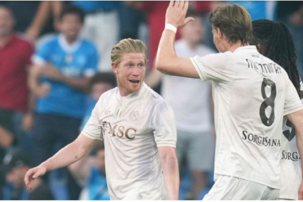 De Bruyne scores on Serie A debut as Napoli win opener