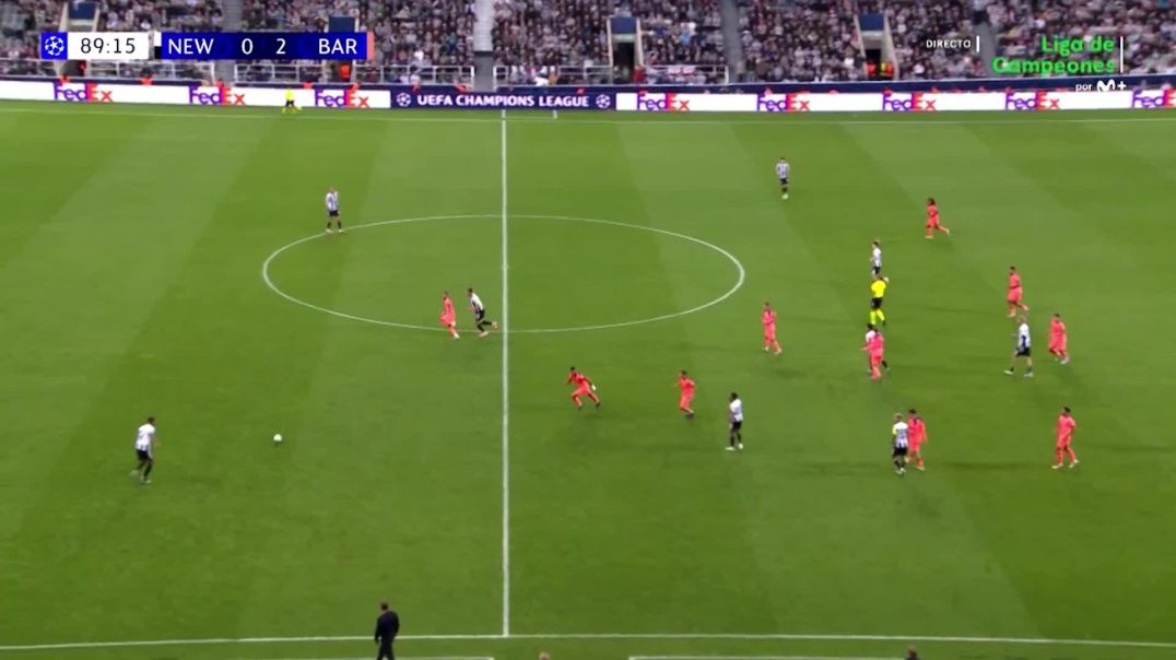 ⁣Newcastle United [1] - 2 Barcelona - A. Gordon 90'
