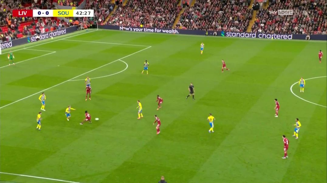 ⁣Liverpool [1] - 0 Southampton - A. Isak 43'