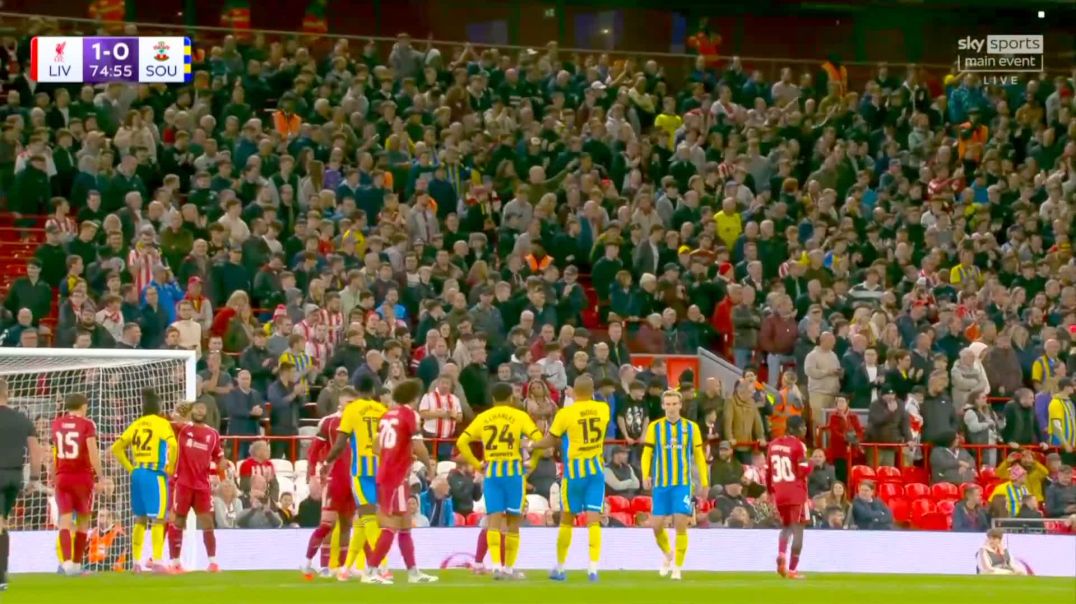 ⁣Liverpool 1 - [1] Southampton - S. Charles 76'