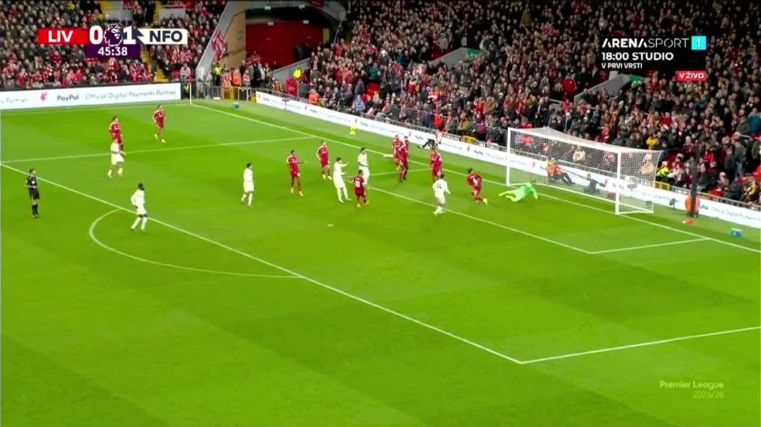 Liverpool 0 - 2 Nottingham - N. Savona 46'