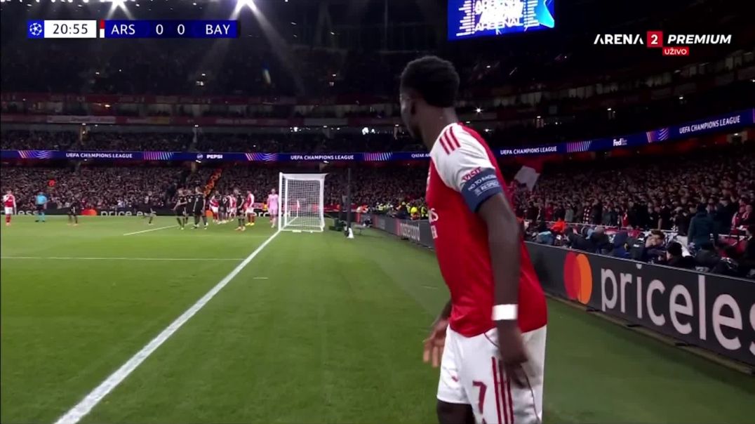 ⁣Arsenal [1] - 0 Bayern Munich - Jurrien Timber 22'