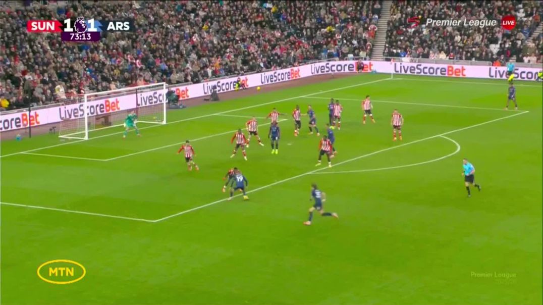 Sunderland 1 - 2 Arsenal - L. Trossard 74'