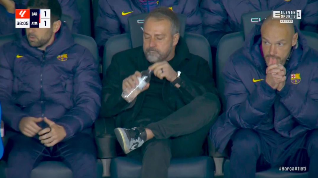 ⁣Robert Lewandowski penalty miss against Atletico Madrid 37