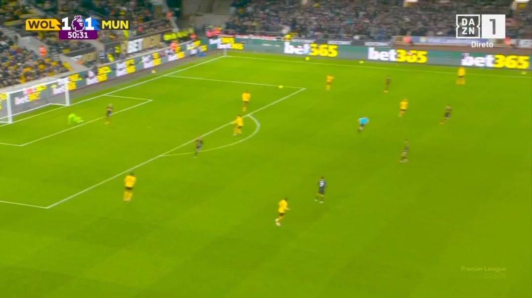 Wolves 1 - [2] Manchester Utd - B. Mbeumo 51'