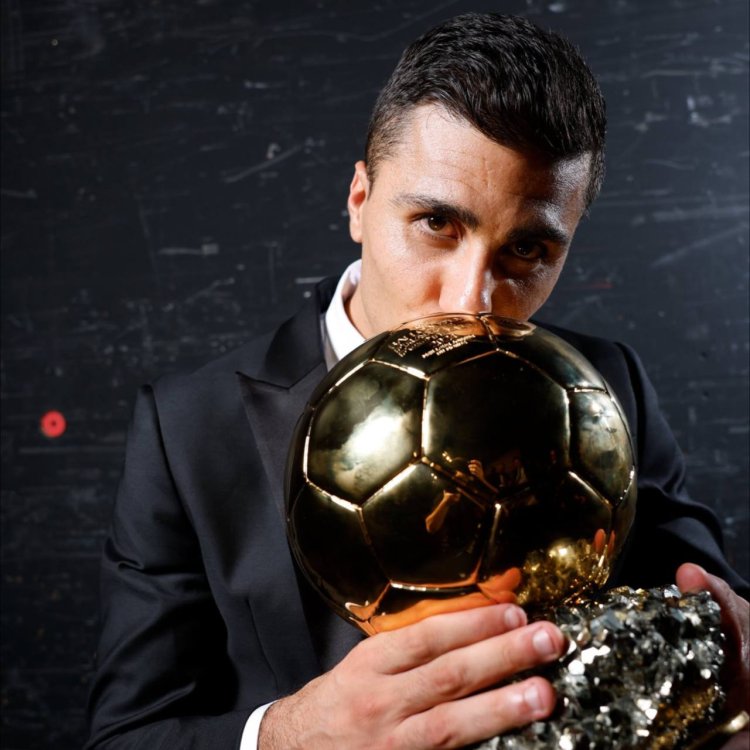 Man City player Rodri receives unexpected praise after winning the Ballon d'Or; he is a unique kind of award winner.