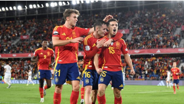 Late Zaragoza penalty earns Spain win over Switzerland