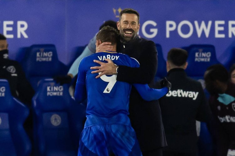 Ruud van Nistelrooy leads Leicester 3-1 over West Ham, securing a perfect start at the King Power.