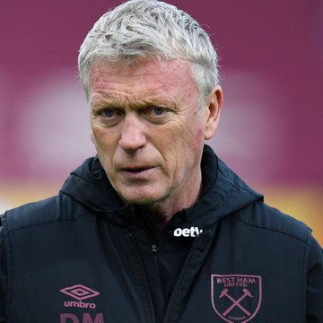 Following Dyche's dismissal, Moyes might take over as Everton manager this weekend.