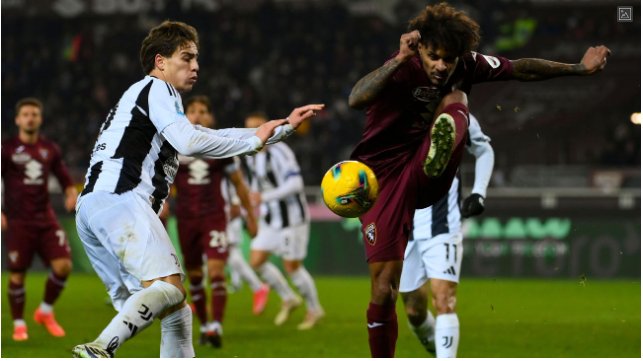 Juventus and Torino share derby spoils as both coaches see red