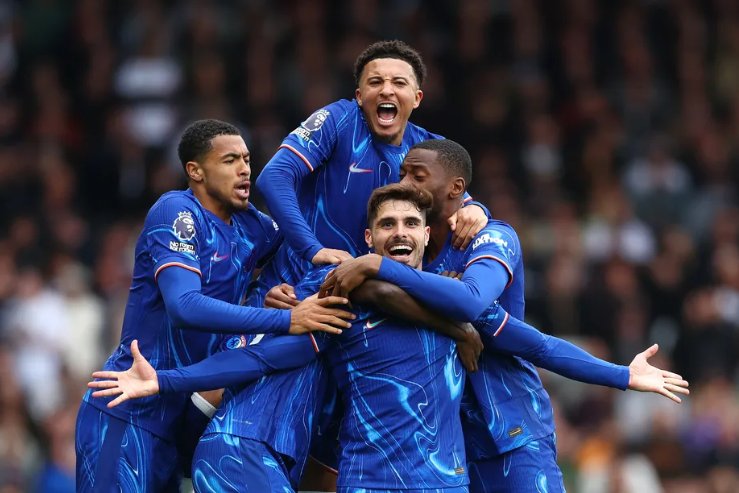 Pedro Neto wins it for Chelsea against Fulham! 2-1!