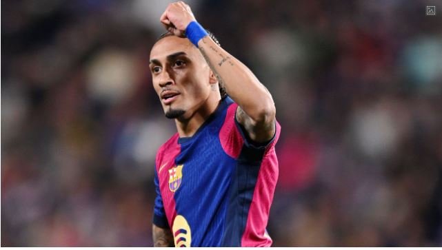 Barcelona survive scare at Valladolid to stay clear of Madrid