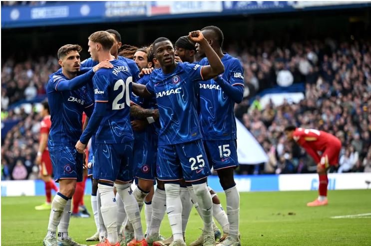 Chelsea's Thrilling Triumph: Fernández and Palmer Shine in Dramatic 3-1 Victory Over Champions Liverpool, Boosting Champions League Hopes