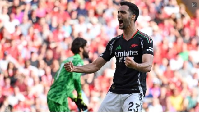 Arsenal honour Liverpool then fight back for 2-2 draw at Anfield