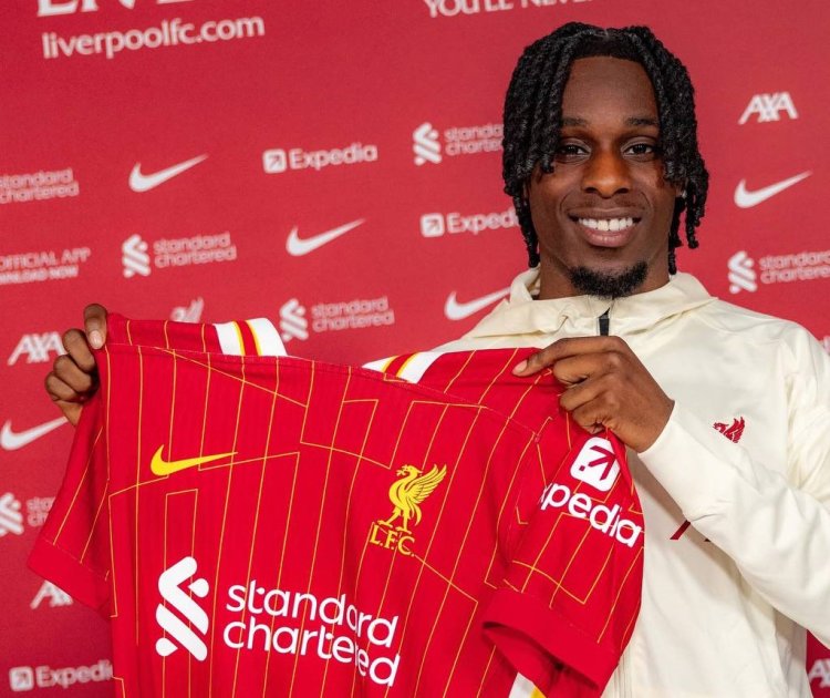 Liverpool confirms their agreement to sign a Bayer Leverkusen defender.